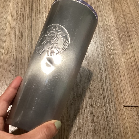 Starbucks 2025 Silver Stainless Steel Tumbler - 24 oz (Minor Details)‎ - Picture 4 of 8